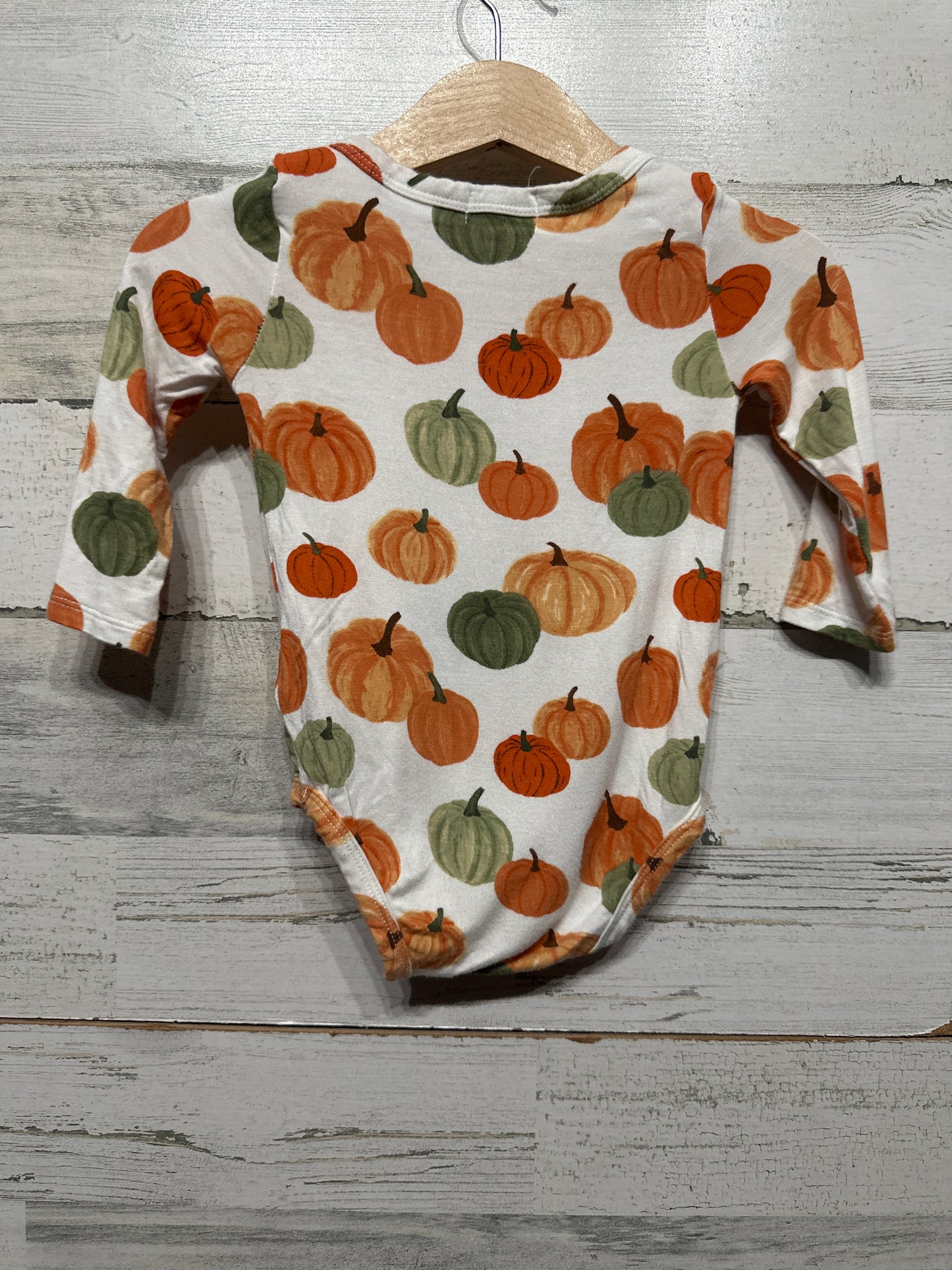 Size 3-6m Tullabee Bamboo Pumpkin Bodysuit - Very Good Used Condition