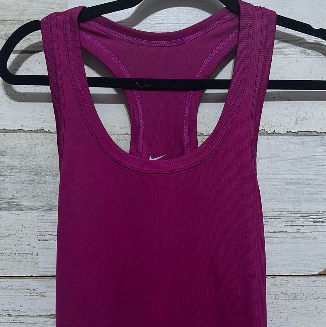 Women’s Size Large Active tank top  - good used condition