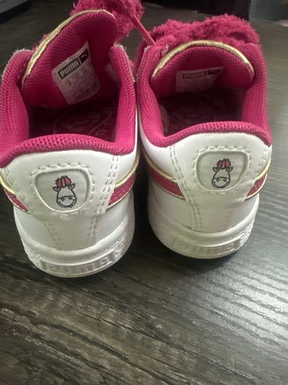 Girls Preowned Size 8 Puma Minion Fluffy the Unicorn Pink and White Shoes - Good Used Condition