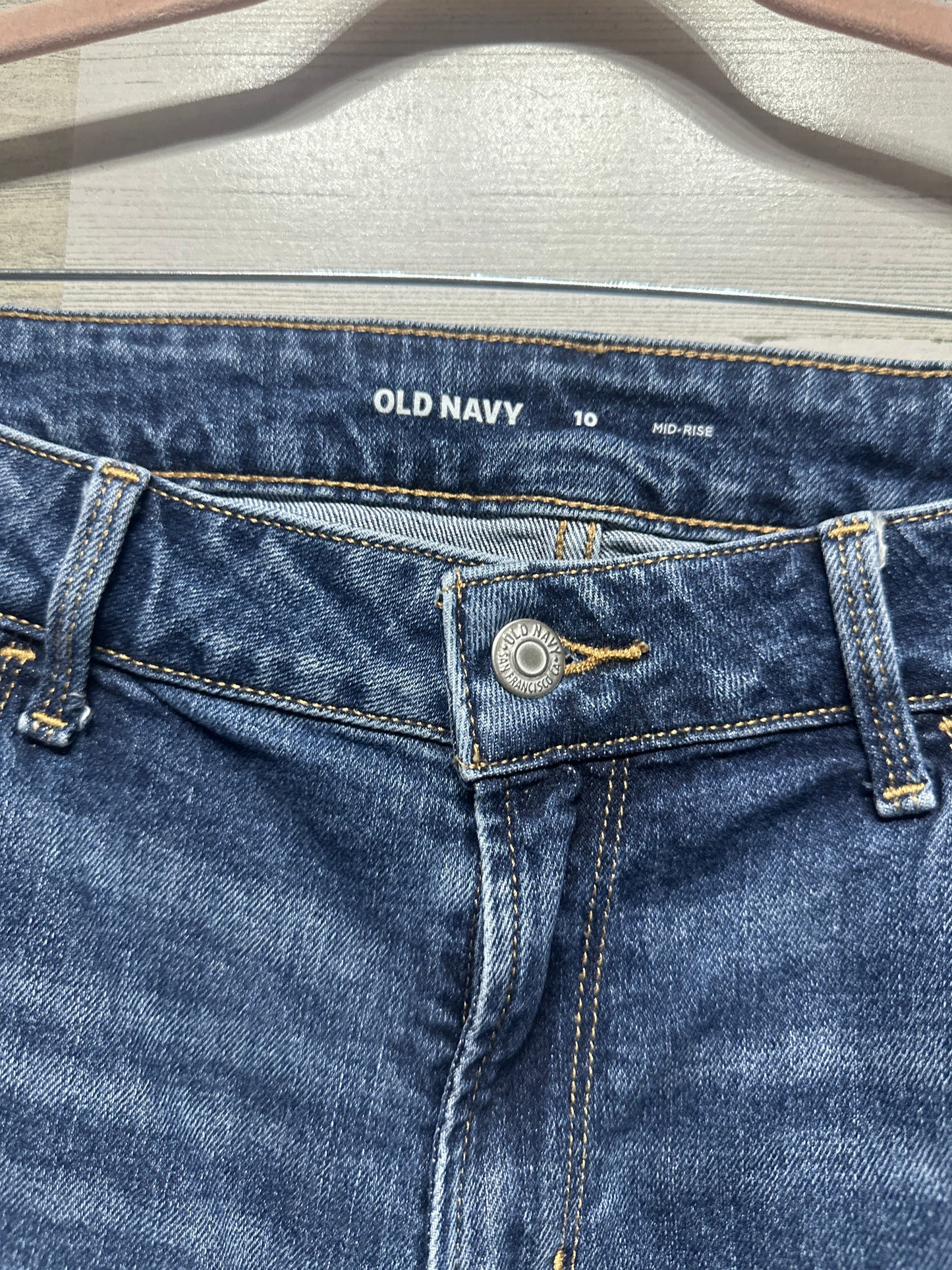 Women's Size 10 Old Navy Mid Rise Denim Shorts - Very Good Used Condition