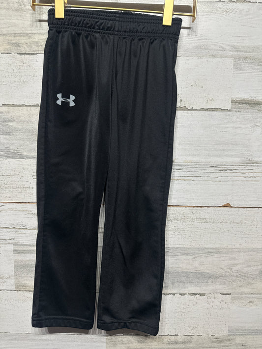 Boys Size 4 Under Armour Black Athletic Pants - Good Used Condition