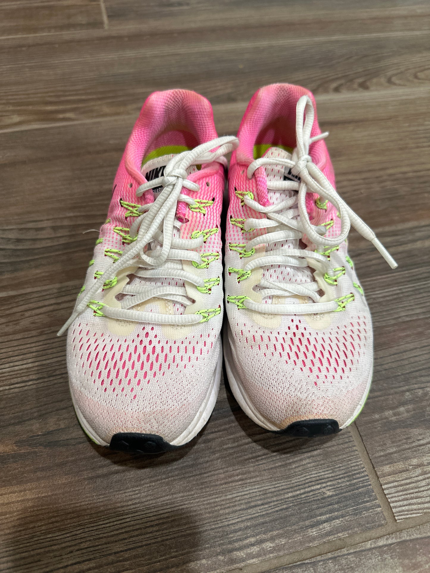 Women’s Size 6 NikeZoom Pegasus 33 Shoes - Good Used Condition