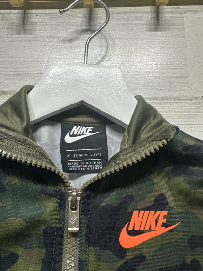 Boys Size 2t (Fits 1-2 Years) Nike Camo Jacket - Very Good Used Condition