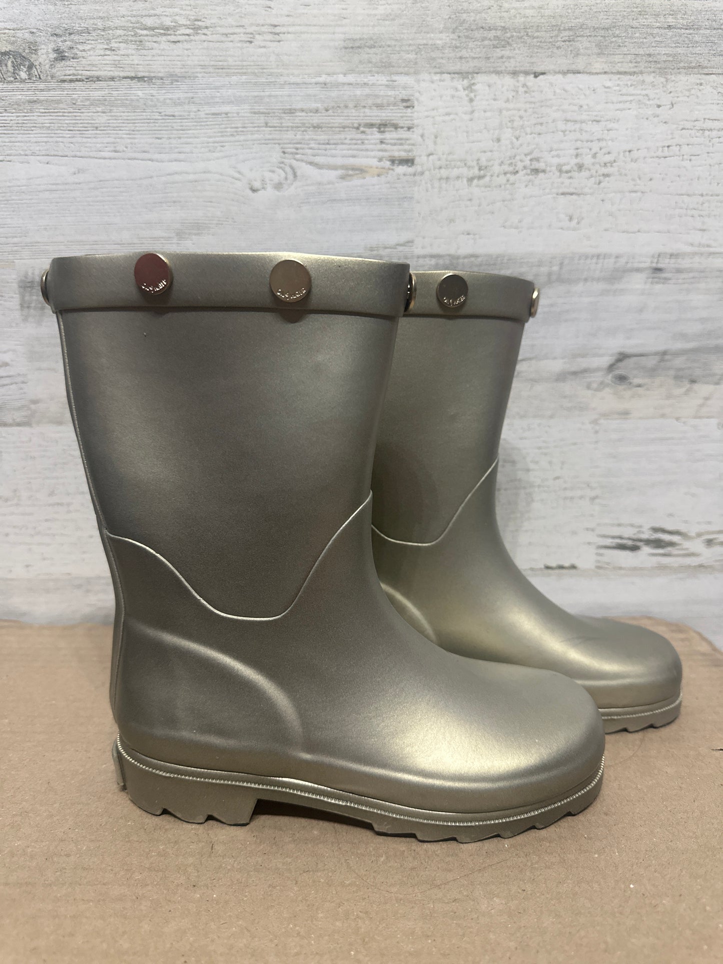 Size 1 (Youth) Oil and Water Rubber Gold Boots - Good Used Condition