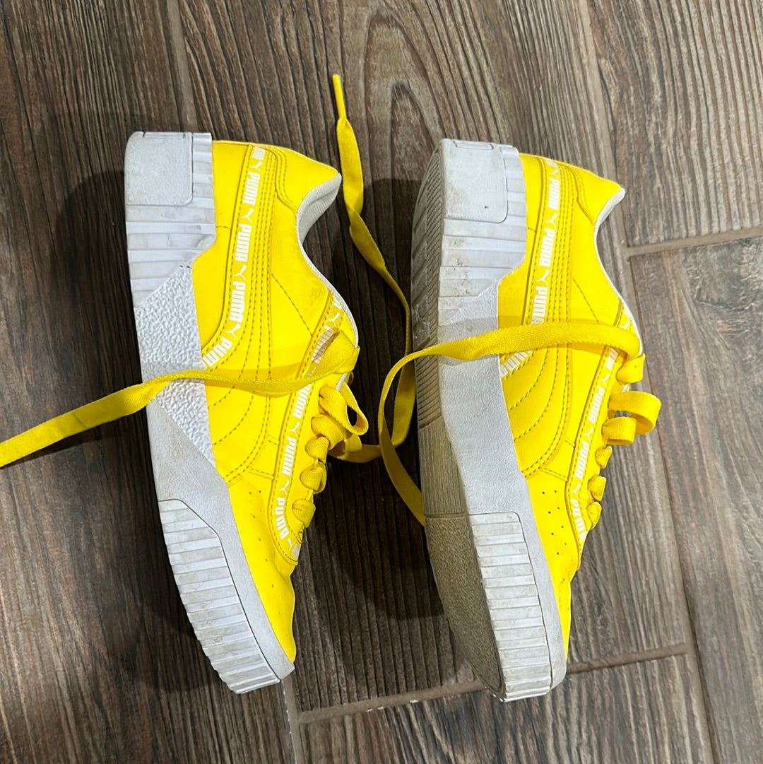 Youth size 4.5 yellow Puma shoes - good used condition