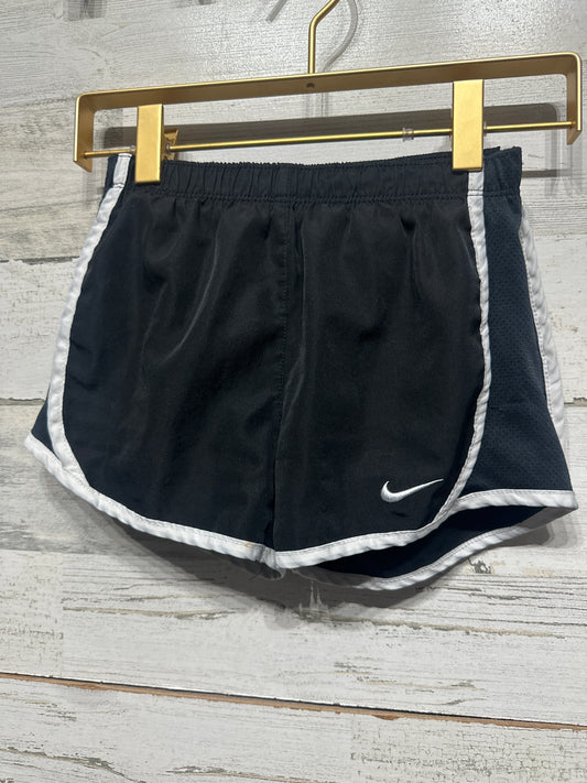 Girls Preowned Size 6x Nike Black Athletic Shorts - Good Used Condition