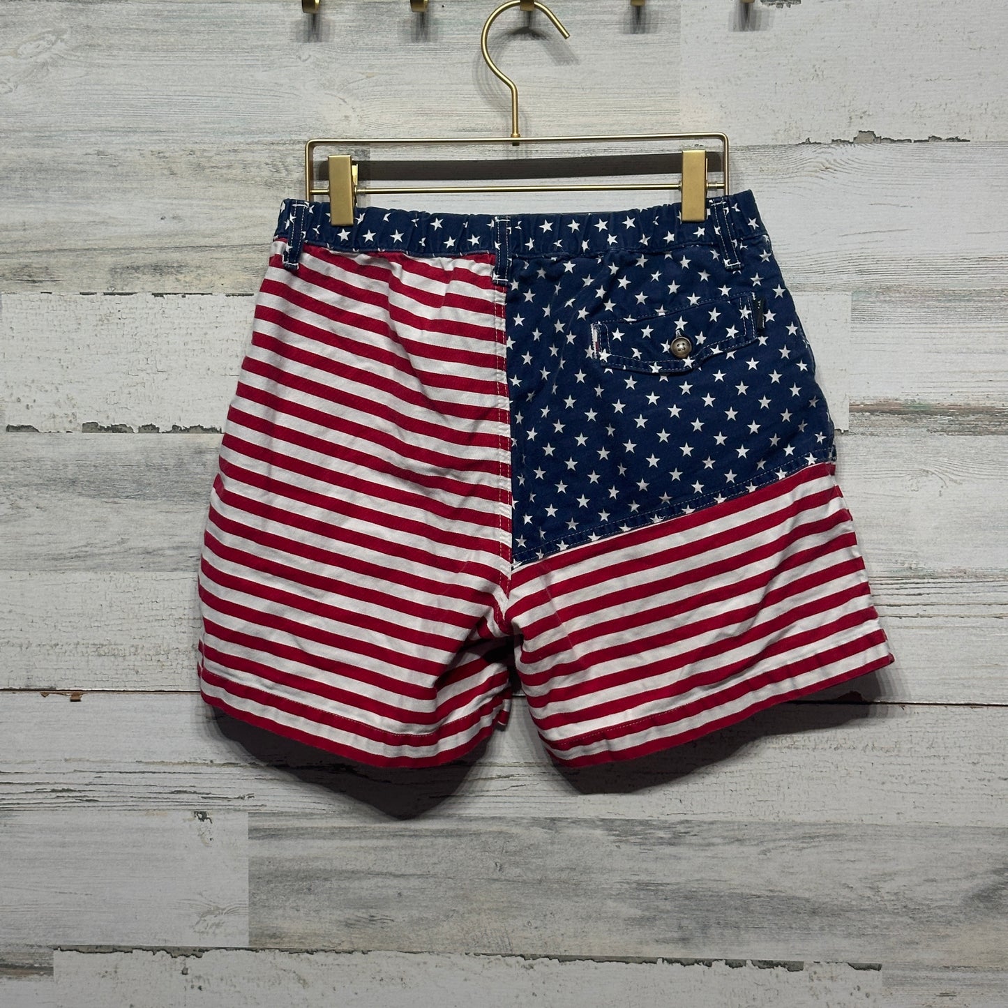 Men's Size Medium Chubbies Red White and Blue Shorts - Good Used Condition