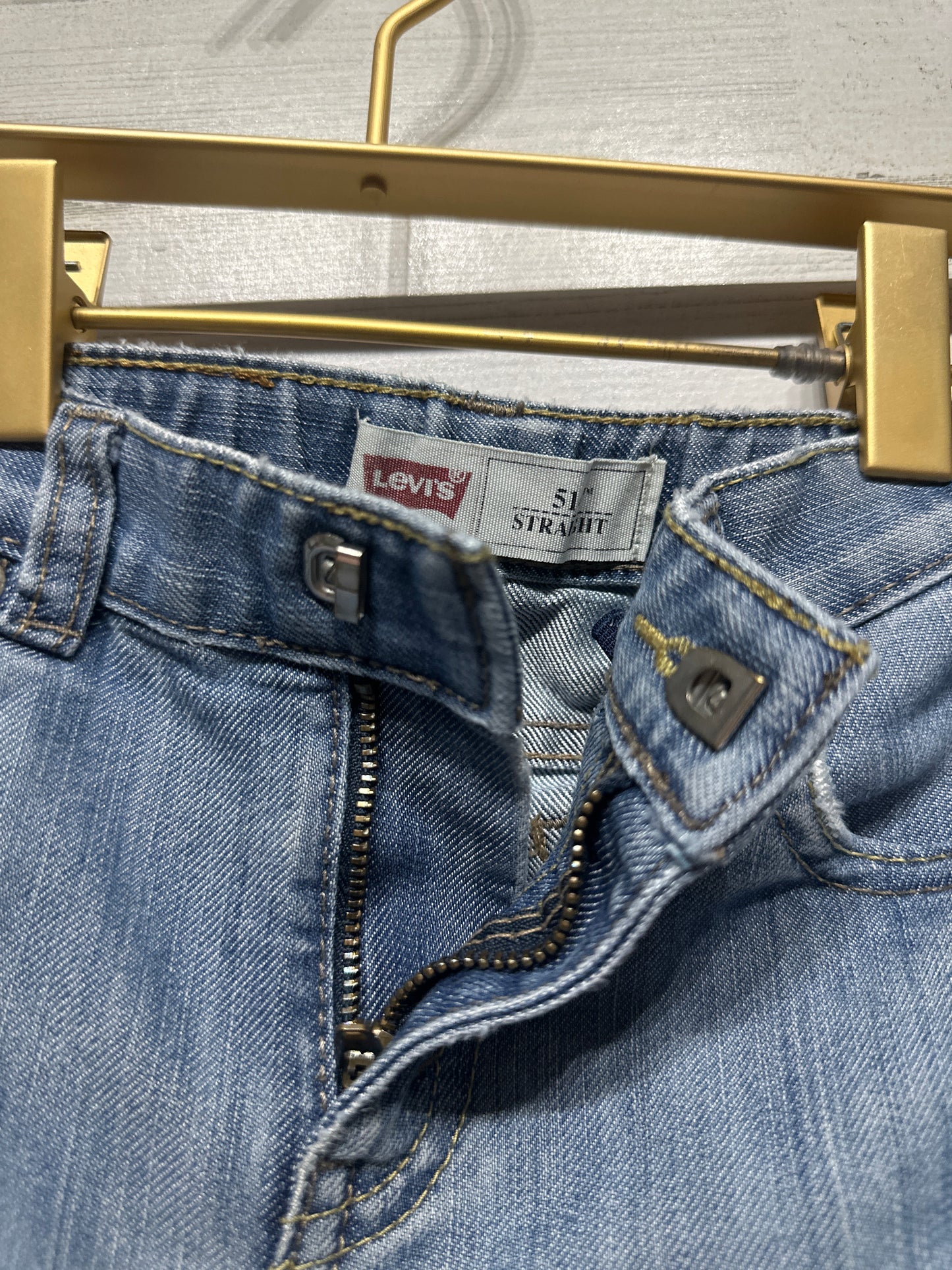 Boys Preowned Size 24m Levi’s 514 Straight Jeans - Play Condition**