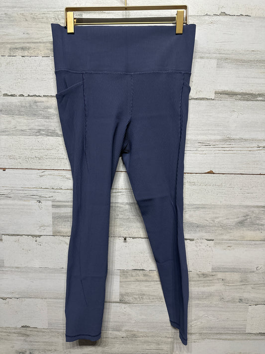 Women's Size Medium Athleta Chaturanga High Rise 7/8 Tight Ribbed Leggings With Side Pockets - Very Good Used Condition