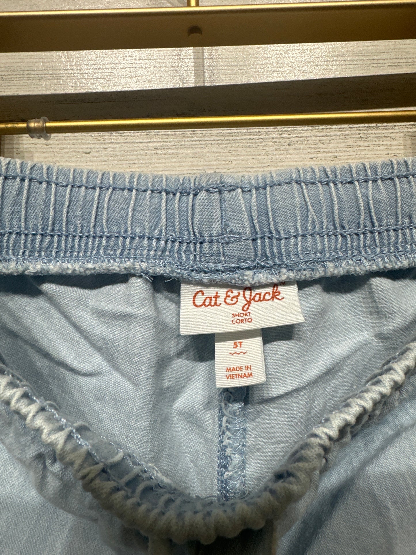 Girls Preowned Size 5t  Cat & Jack Pull On Shorts - Good Used Condition