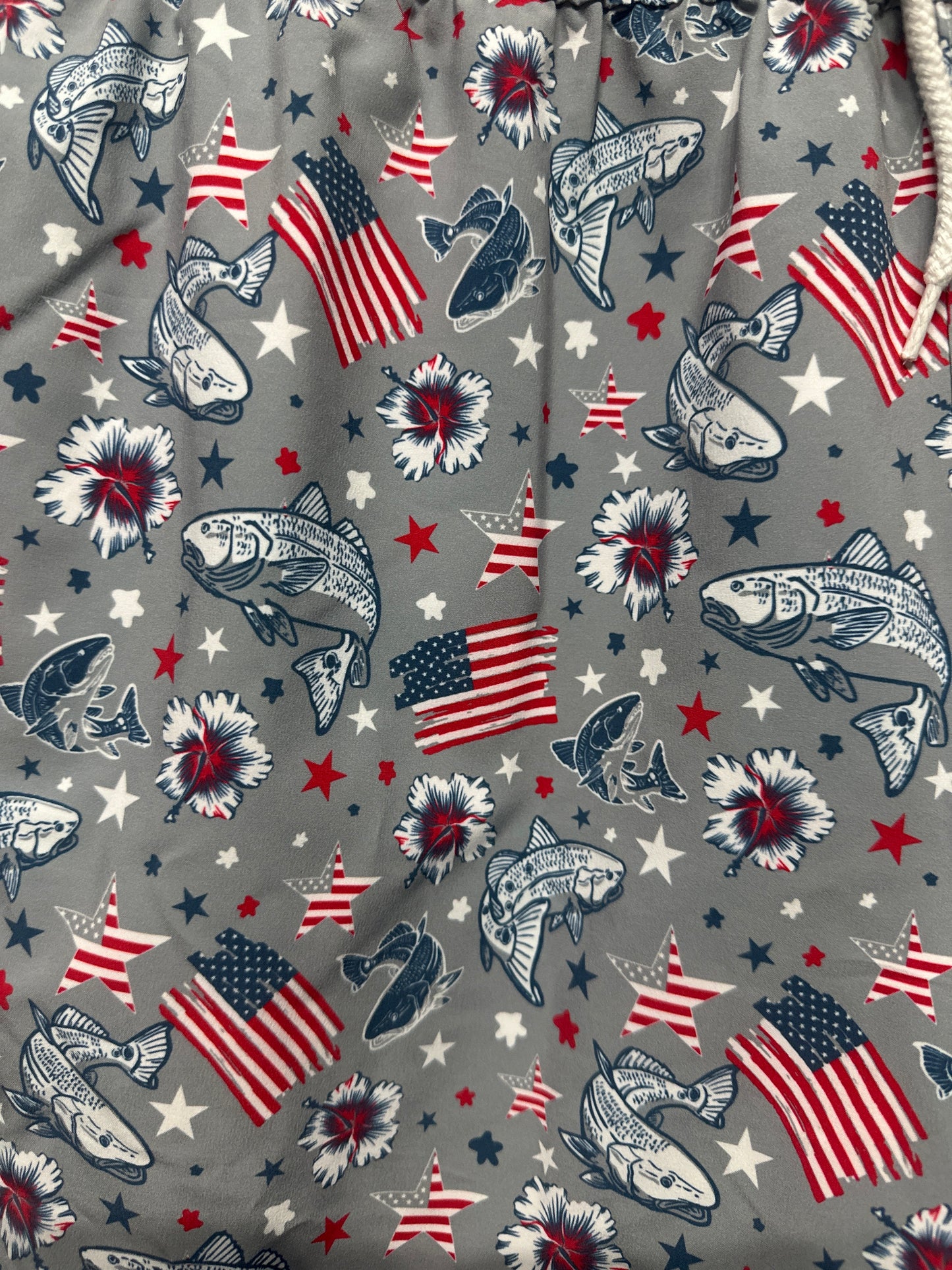 Americana Fish Floral Magellan Fish Shorts Men’s XL NWT