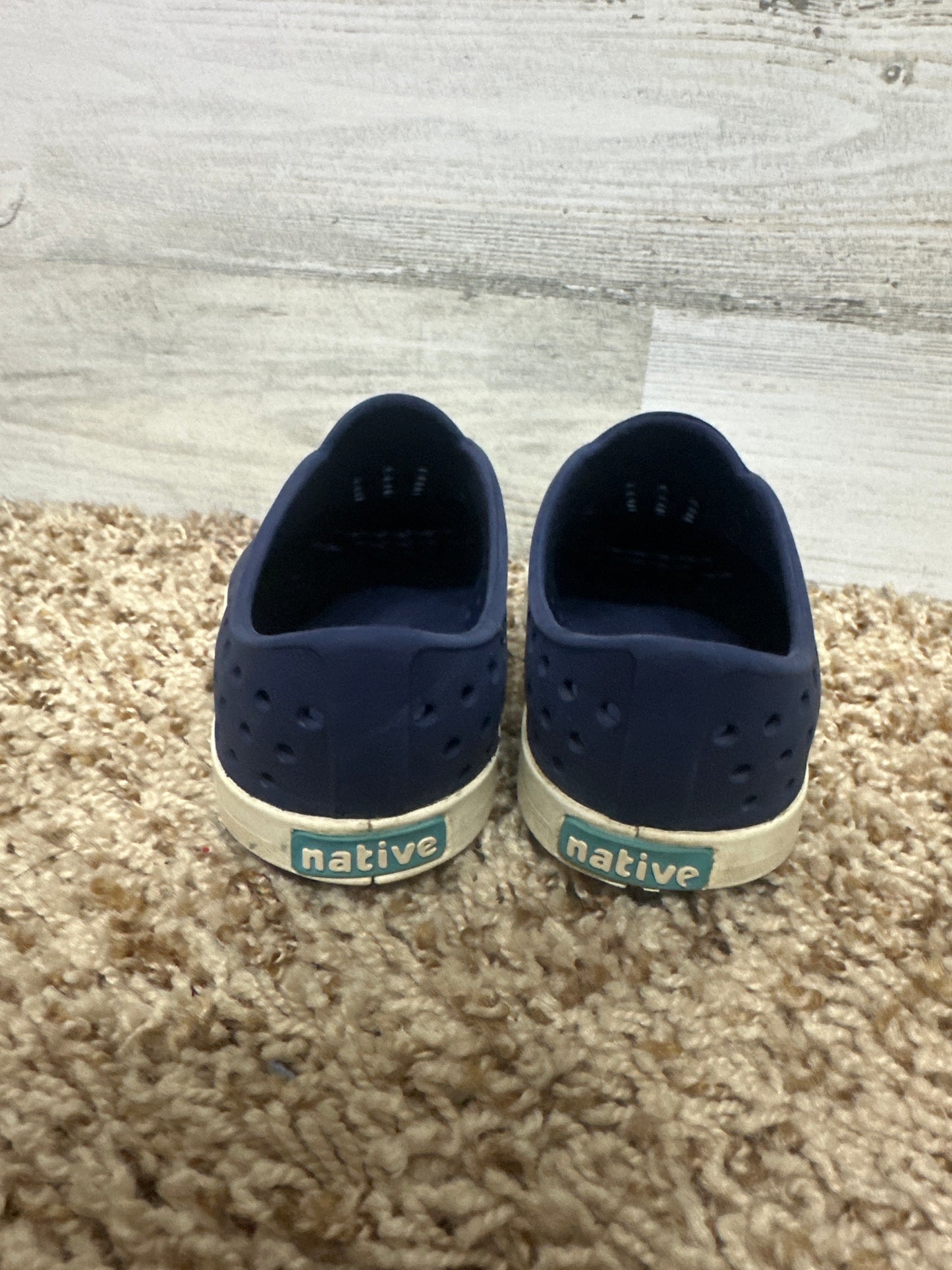 Boys Size 7 Toddler Preowned Navy Native Shoes - Good Used Condition*