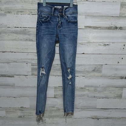 Women’s Size 22 (fits like 00) KanCan signature jeans - mid rise ankle skinny - distressed - very good used condition