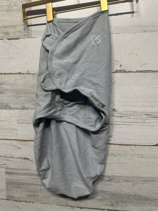 Size Small/Medium (7-14lbs) Swaddle Me Grey Velcro Sleep Sack - Very Good Used Condition