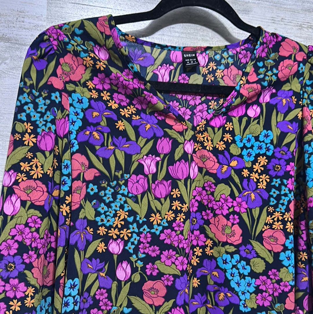 Women’s Size Medium (6) Shein floral shirt -  very good used condition