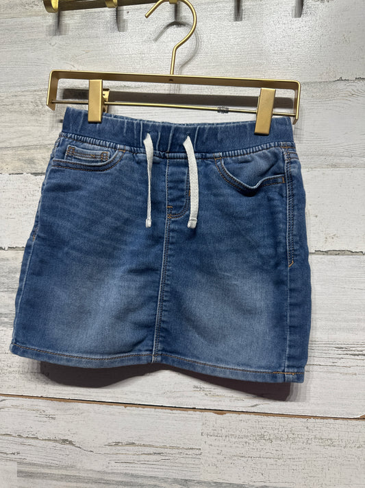 Girls Size Small (6-7) Gap Stretchy Denim Skirt - Very Good Used Condition