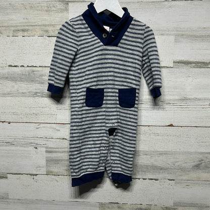 Boys Size 6-9m Cat and Jack Grey and Blue Striped Collared Romper - Good Used Condition