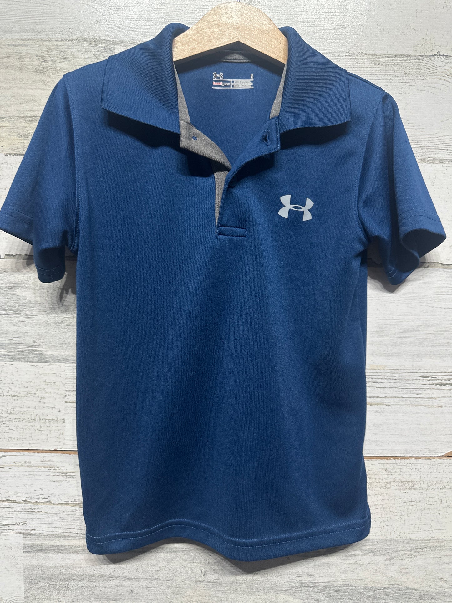 Boys Size 5 Under Armour Heat Gear Navy Polo Shirt - Good Used Condition