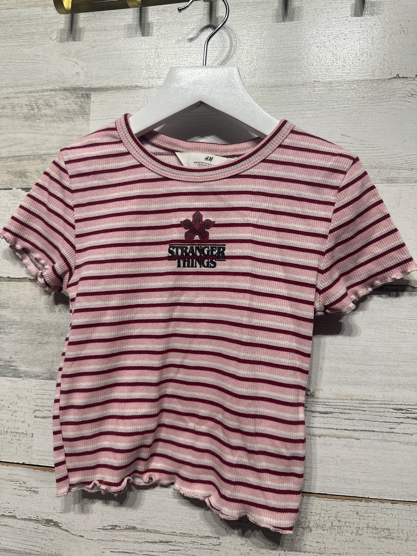 Girls Preowned Size 8-10 H&M Netflix Stranger Things Shirt - Good Used Condition