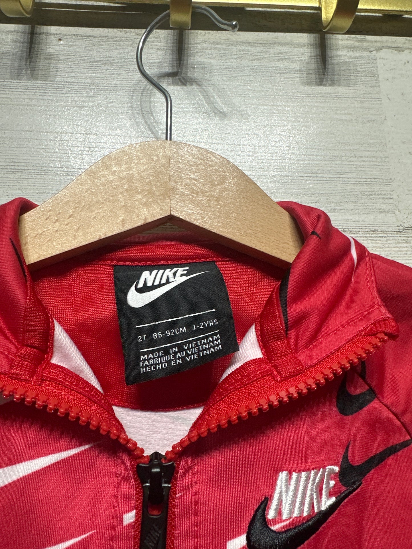 Boys Size 2t (Fits 1-2 Years) Nike Red Check Jacket - Very Good Used Condition