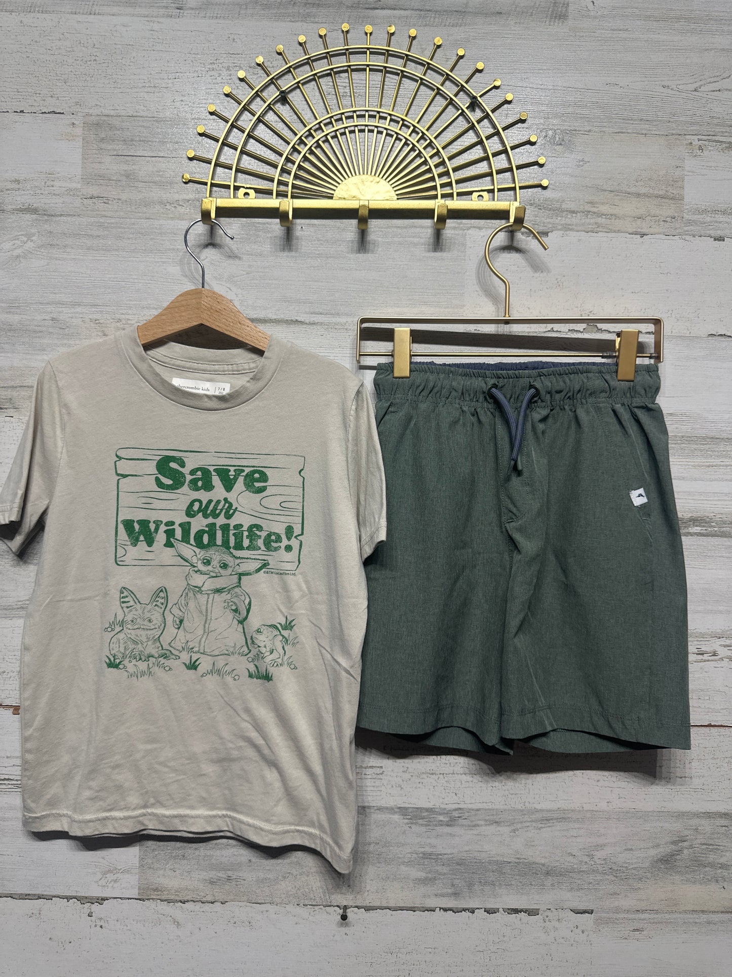 Boys Size 7/8 Abercrombie Kids Shirt / Tommy Bahama Drifit Shorts - Very Good Used Condition