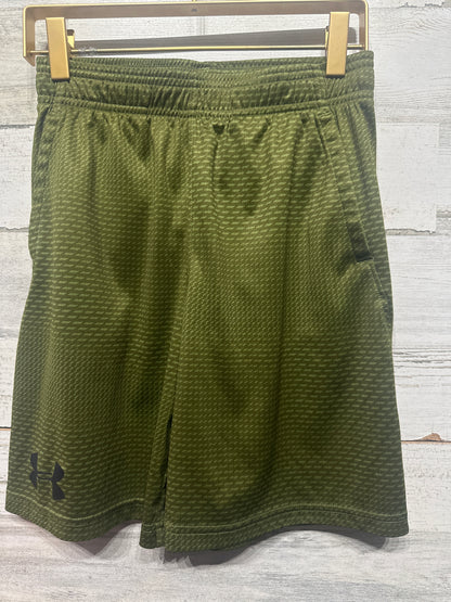 Boys Preowned Size Youth Medium Loose Under Armour Athletic Shorts - Very Good Used Condition