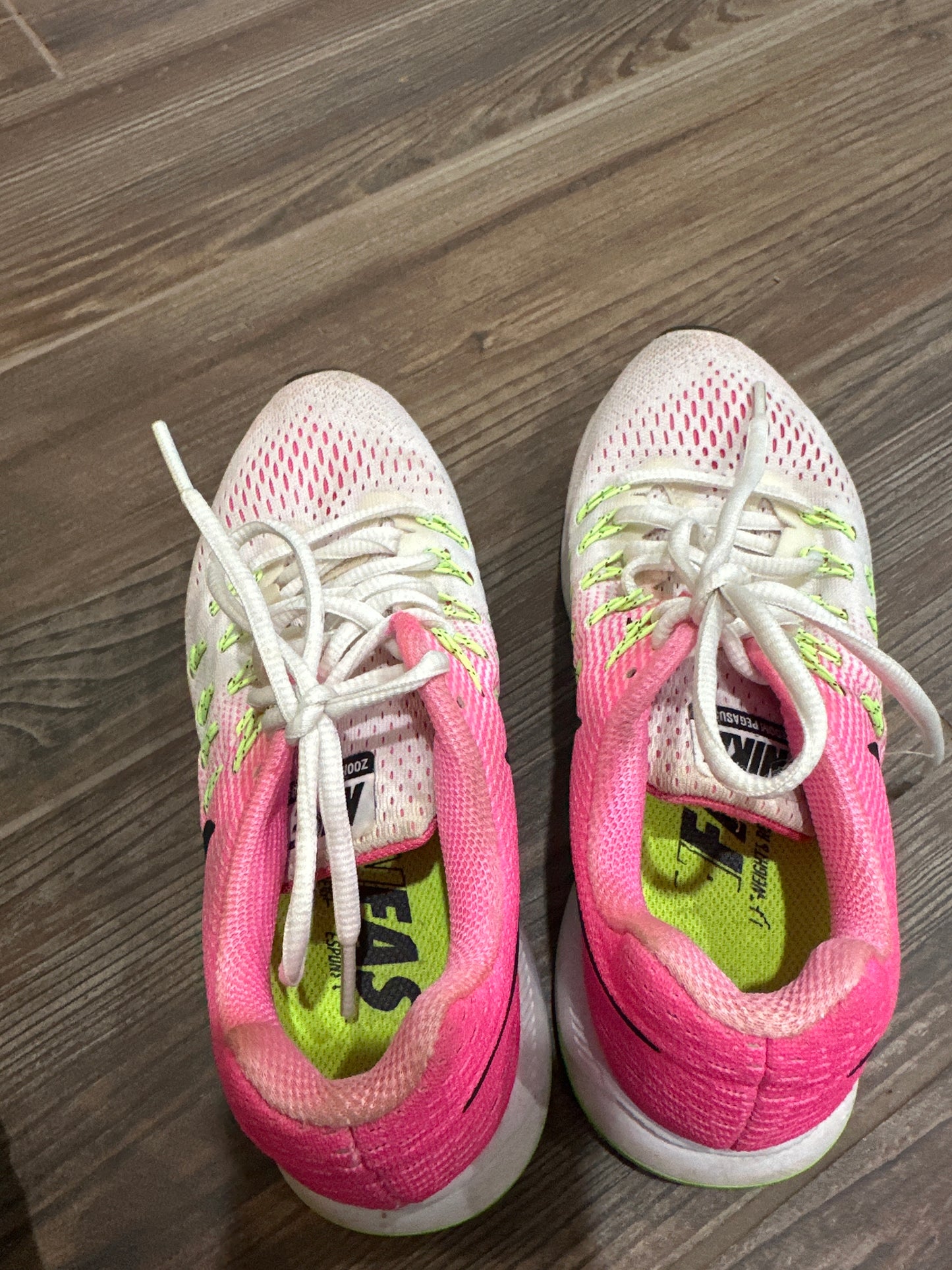 Women’s Size 6 NikeZoom Pegasus 33 Shoes - Good Used Condition