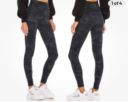 Women's Size Medium Camo Spanx Leggings - Very Good Used Condition