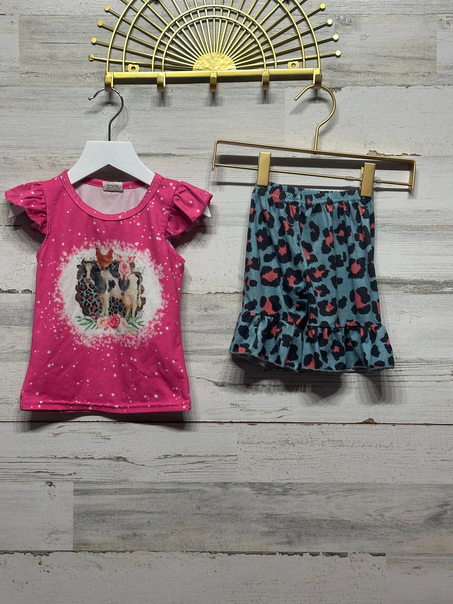 Girls Size 12-18m Farm Animal Two Piece Set - Good Used Condition